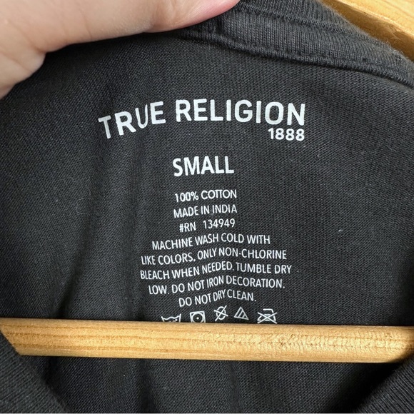 True Religion V Neck All Over Gold Metallic Logo Stretchy Short Sleeve T Shirt S - Picture 8 of 10